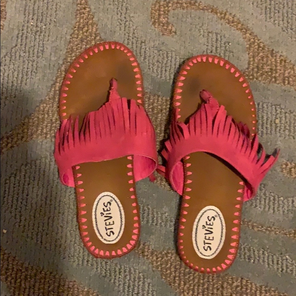 Stevies pink kids sandels.
